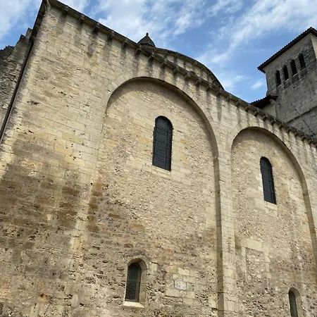Joli Studio Quartier Historique Vue Eglise